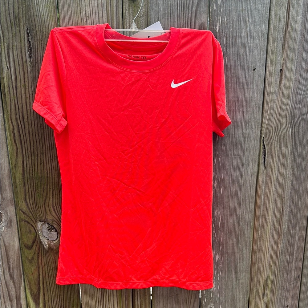 Nike Red-Orange Dri-Fit T-Shirt Size Small NWT